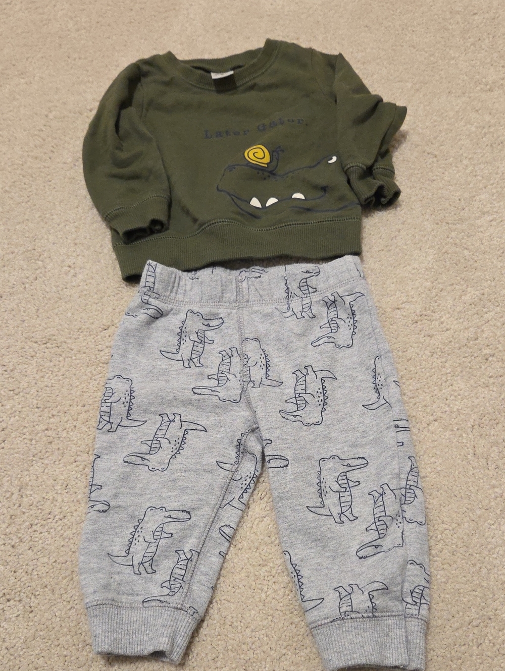 Carter's 9 Month Printed Jogger Set